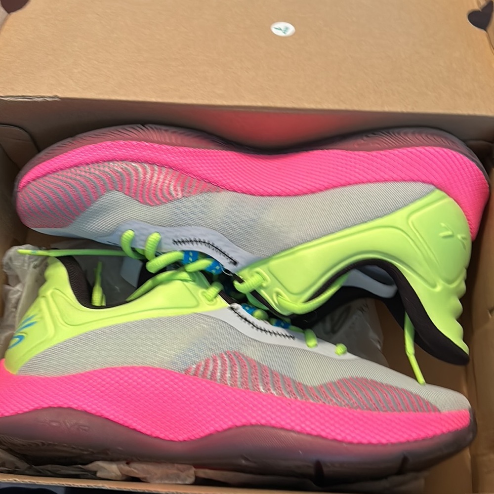 Unisex Curry UA HOVR™ Splash 2 Basketball Shoes - Picture 12 of 12